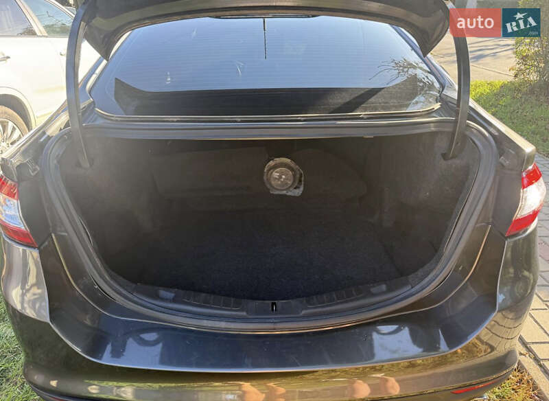 Седан Ford Fusion 2015 в Коломиї