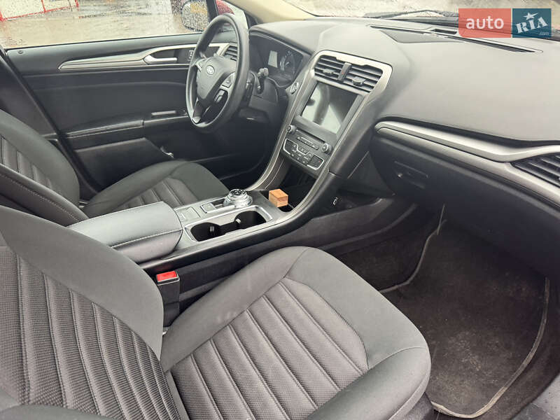 Седан Ford Fusion 2018 в Прилуках фото 15 Седан Ford Fusion 2018 в Прилуках