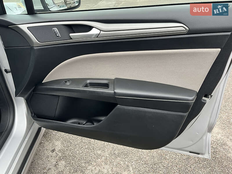 Седан Ford Fusion 2017 в Києві