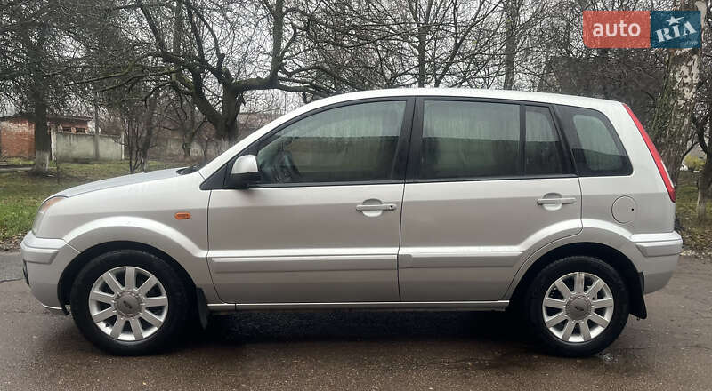 Хэтчбек Ford Fusion 2011 в Нежине