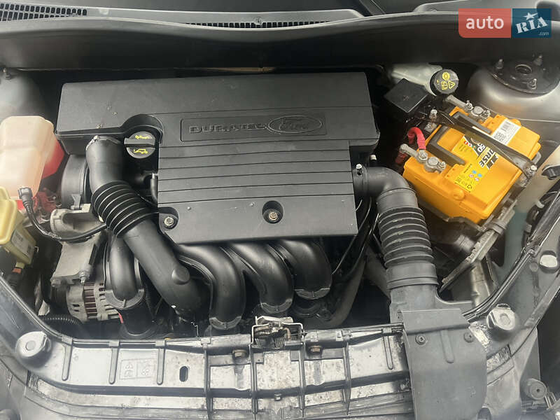 Хэтчбек Ford Fusion 2011 в Нежине