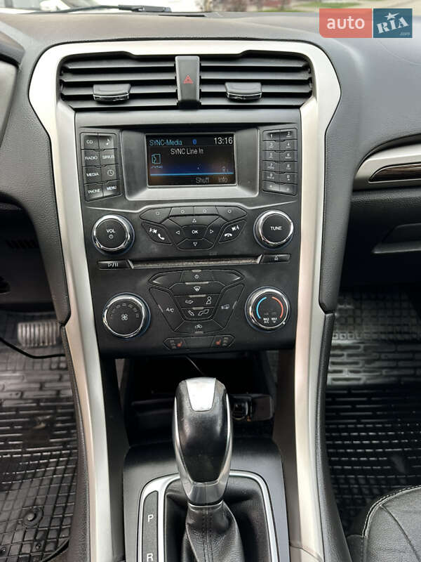 Седан Ford Fusion 2013 в Києві