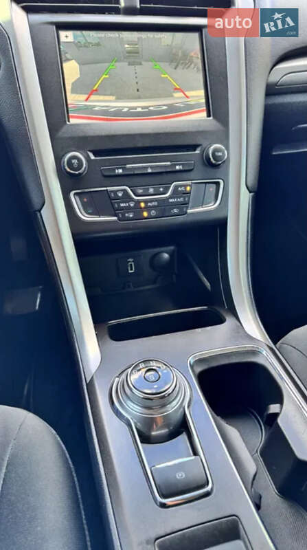 Седан Ford Fusion 2018 в Кропивницком