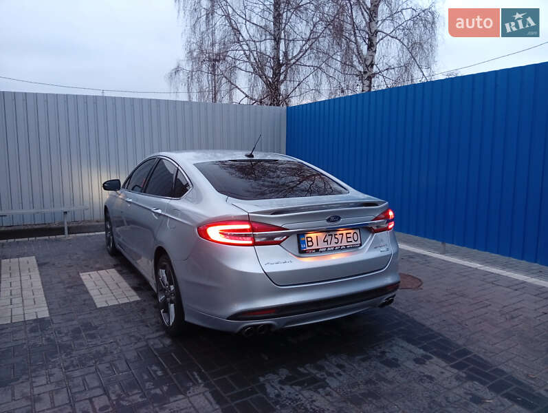 Седан Ford Fusion 2016 в Полтаві