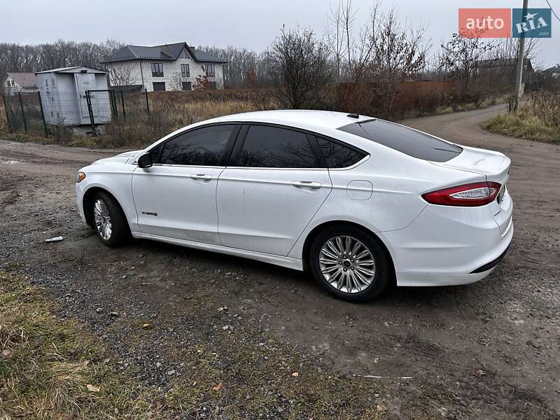 Седан Ford Fusion 2013 в Киеве фото 7 Седан Ford Fusion 2013 в Киеве