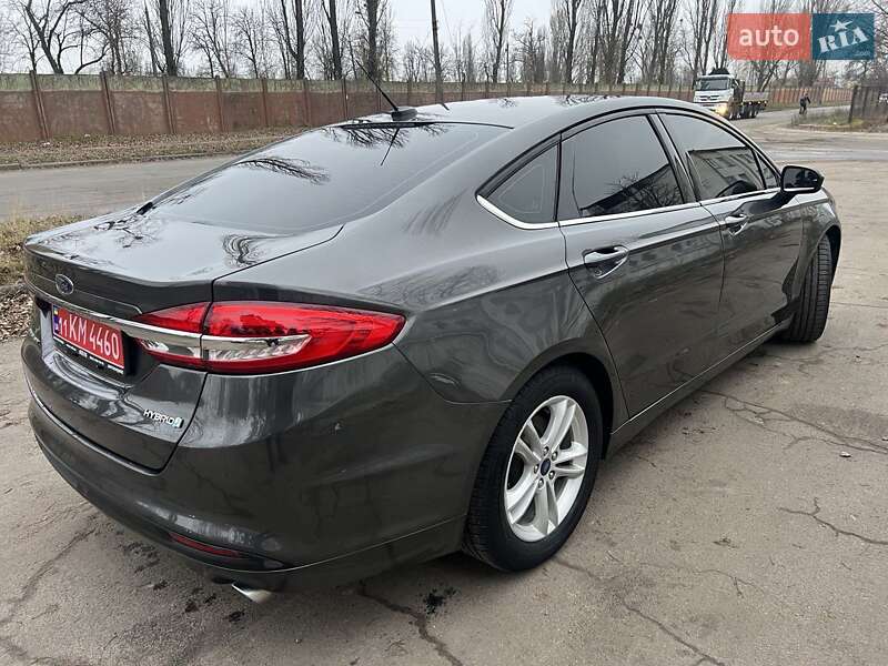 Седан Ford Fusion 2017 в Киеве фото 13 Седан Ford Fusion 2017 в Киеве