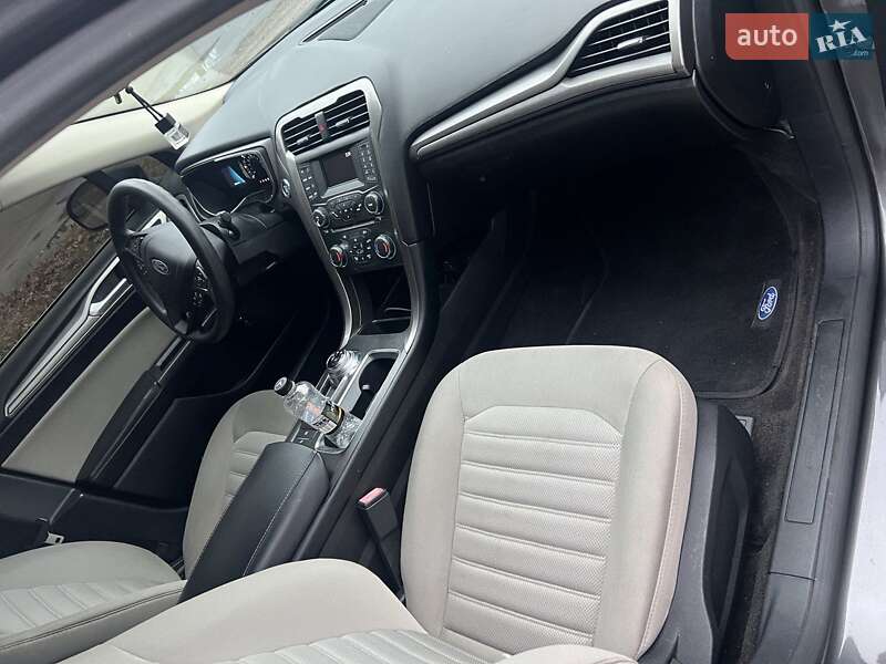 Седан Ford Fusion 2017 в Киеве фото 17 Седан Ford Fusion 2017 в Киеве