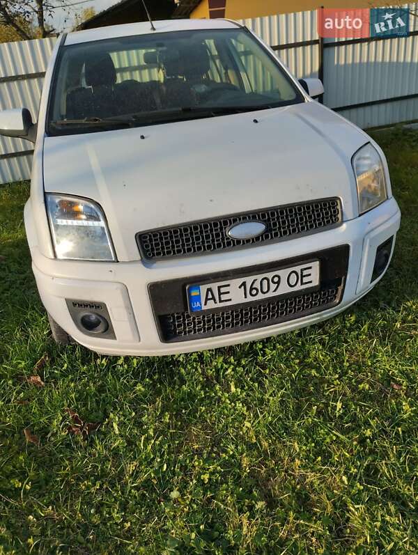 Хэтчбек Ford Fusion 2010 в Трускавце