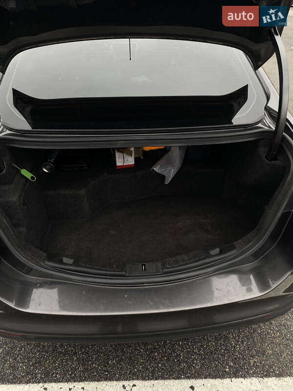 Седан Ford Fusion 2017 в Киеве фото 10 Седан Ford Fusion 2017 в Киеве