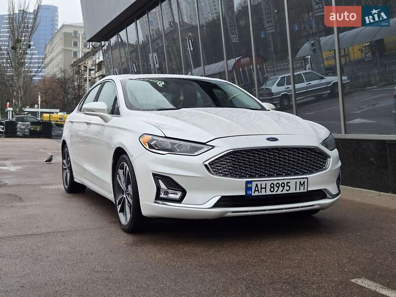 Ford Fusion 2019