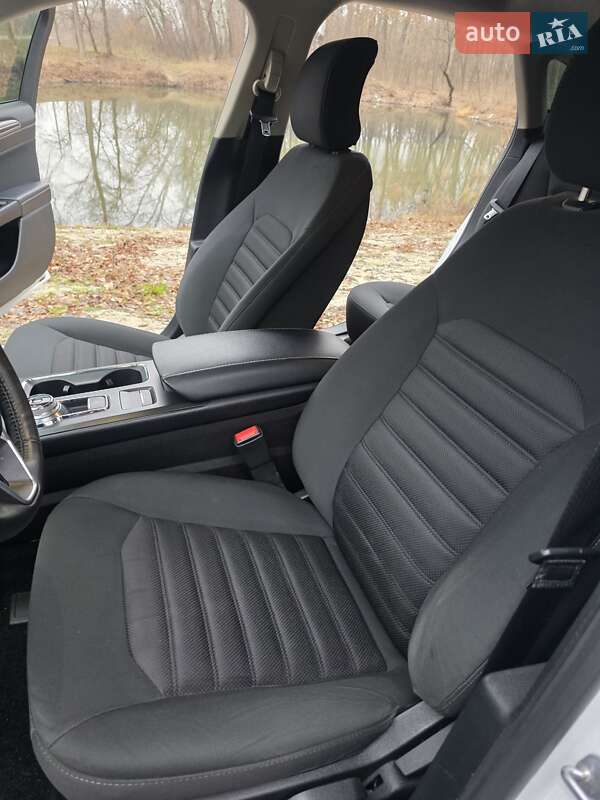 Седан Ford Fusion 2016 в Днепре