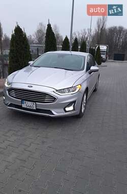 Седан Ford Fusion 2019 в Кременчуці