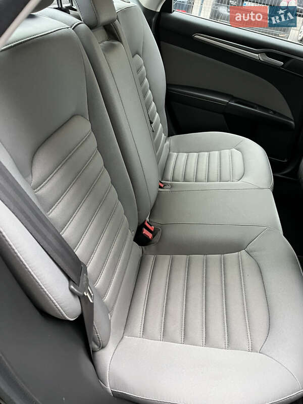 Седан Ford Fusion 2014 в Києві фото 16 Седан Ford Fusion 2014 в Києві