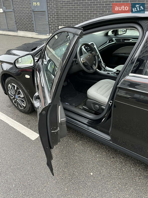 Седан Ford Fusion 2014 в Києві фото 25 Седан Ford Fusion 2014 в Києві