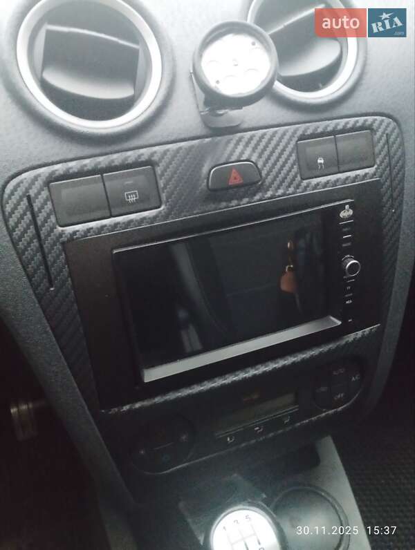 Хэтчбек Ford Fusion 2011 в Чернигове фото 3 Хэтчбек Ford Fusion 2011 в Чернигове