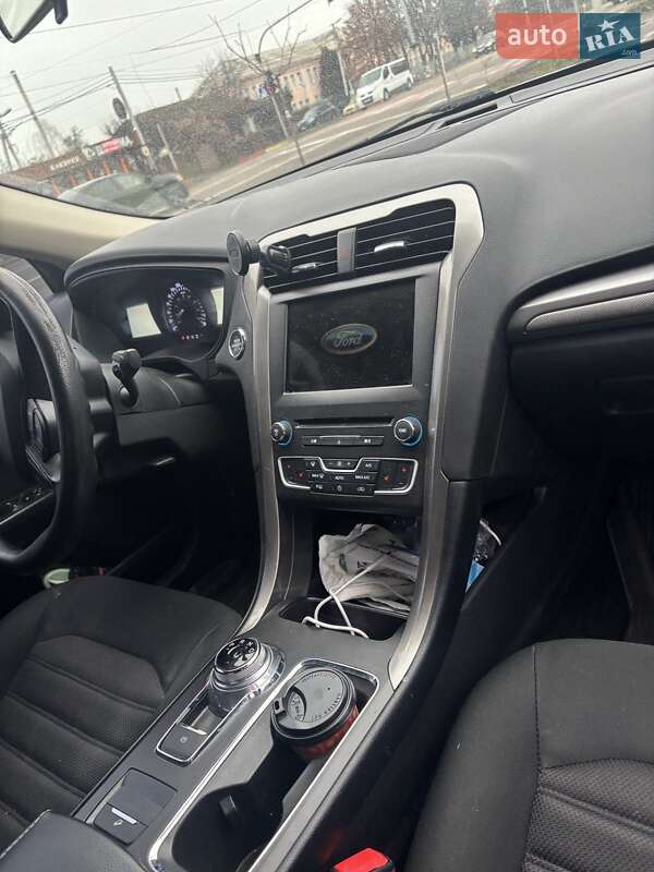 Седан Ford Fusion 2018 в Киеве фото 7 Седан Ford Fusion 2018 в Киеве