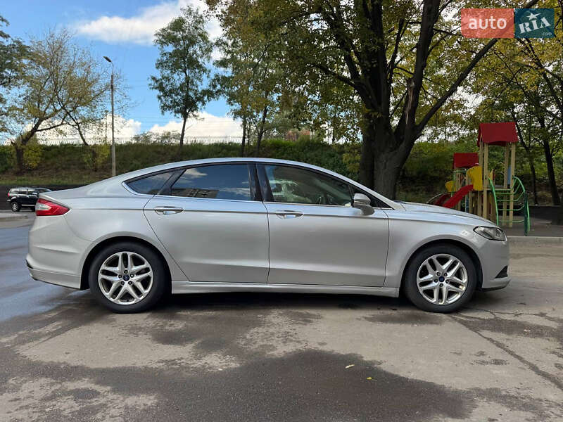 Седан Ford Fusion 2015 в Киеве