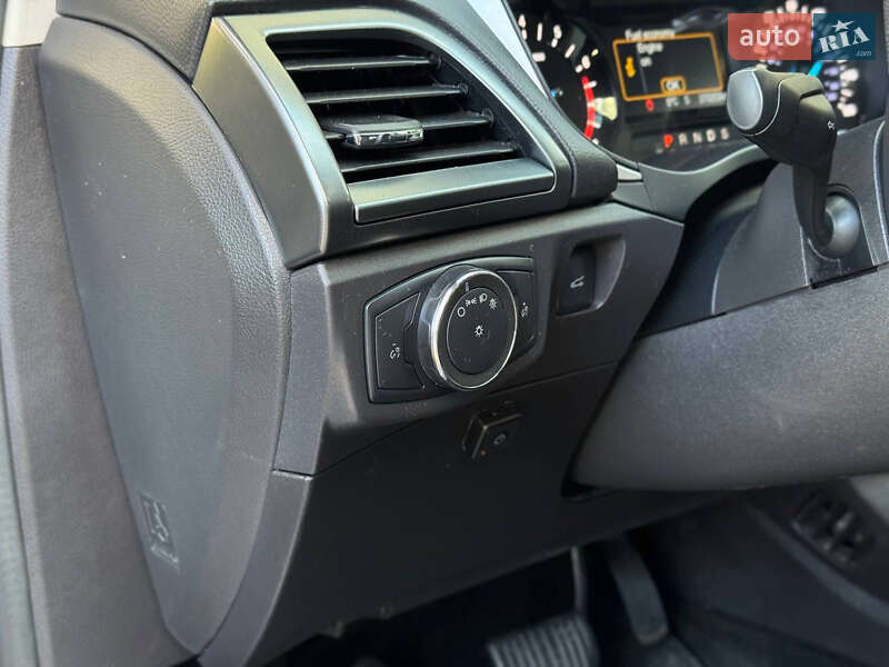 Седан Ford Fusion 2015 в Киеве