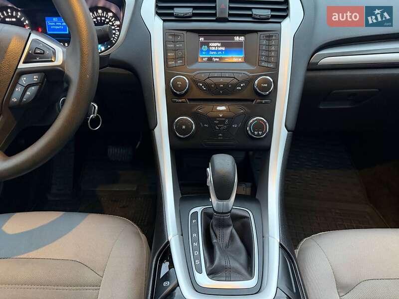 Седан Ford Fusion 2014 в Борисполі