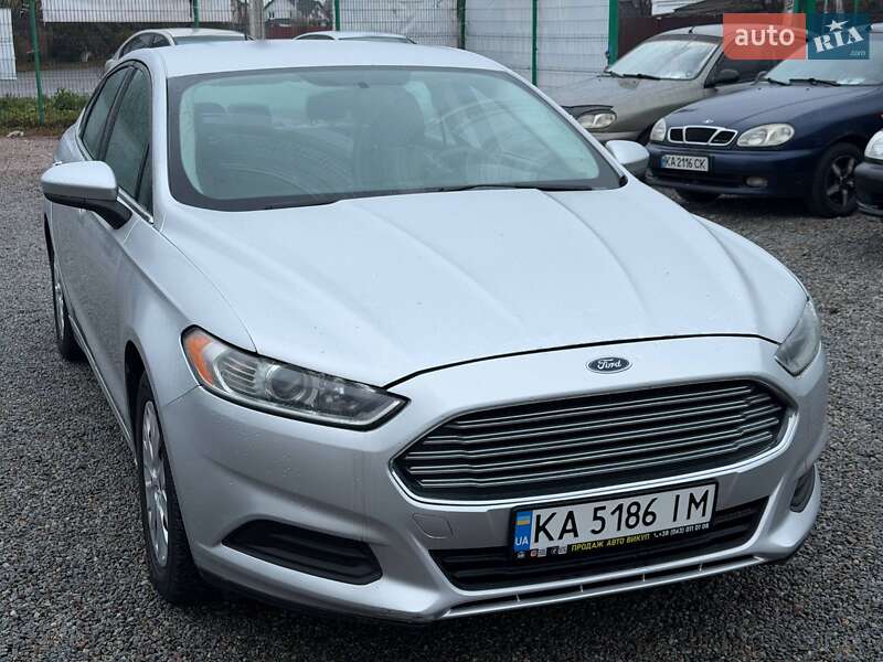 Седан Ford Fusion 2014 в Борисполі
