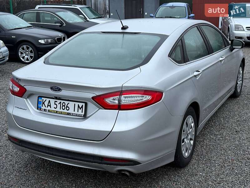 Седан Ford Fusion 2014 в Борисполі
