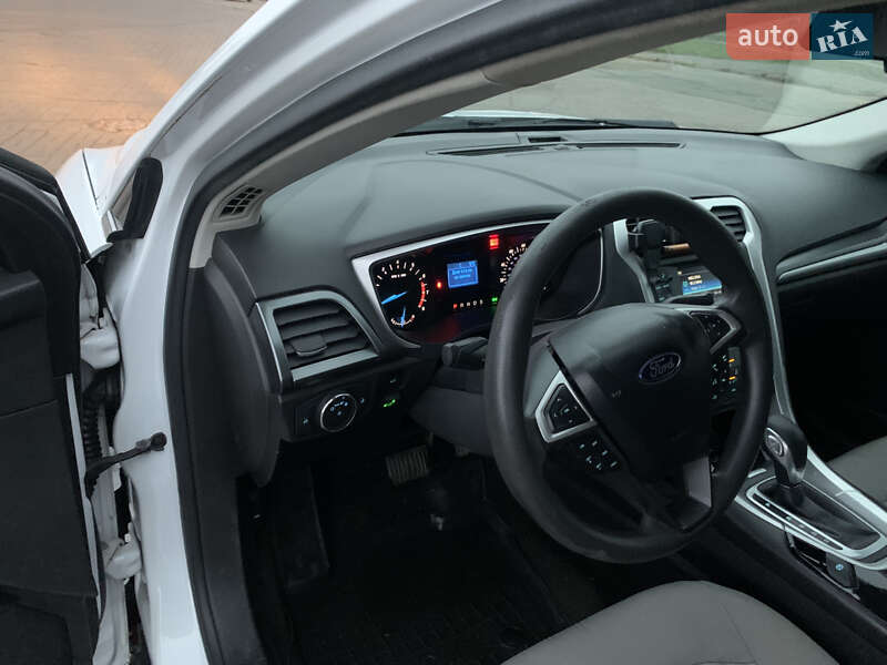 Седан Ford Fusion 2016 в Киеве фото 14 Седан Ford Fusion 2016 в Киеве