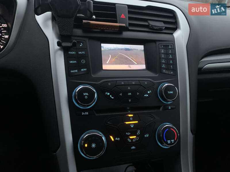Седан Ford Fusion 2016 в Киеве фото 24 Седан Ford Fusion 2016 в Киеве