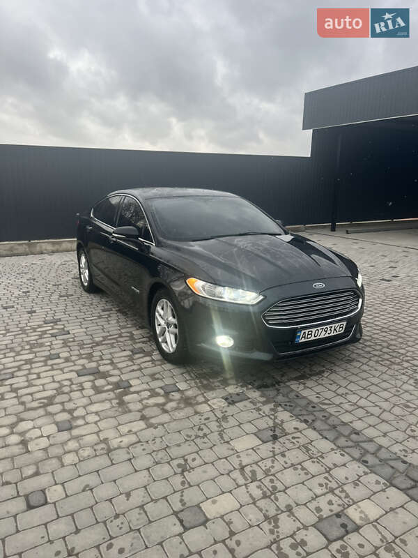 Седан Ford Fusion 2014 в Виннице