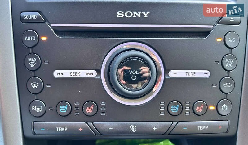 Седан Ford Fusion 2015 в Одесі