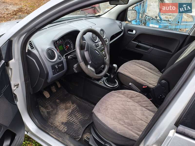 Хэтчбек Ford Fusion 2010 в Виннице фото 5 Хэтчбек Ford Fusion 2010 в Виннице