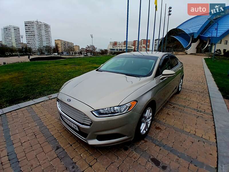 Седан Ford Fusion 2015 в Южном фото 22 Седан Ford Fusion 2015 в Южном