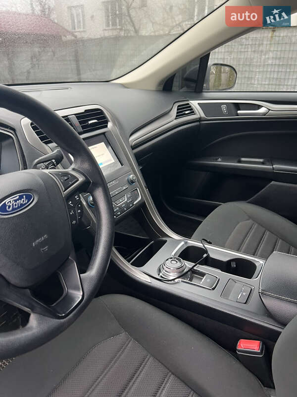 Седан Ford Fusion 2019 в Києві