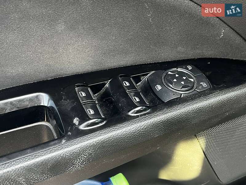 Седан Ford Fusion 2016 в Киеве фото 10 Седан Ford Fusion 2016 в Киеве