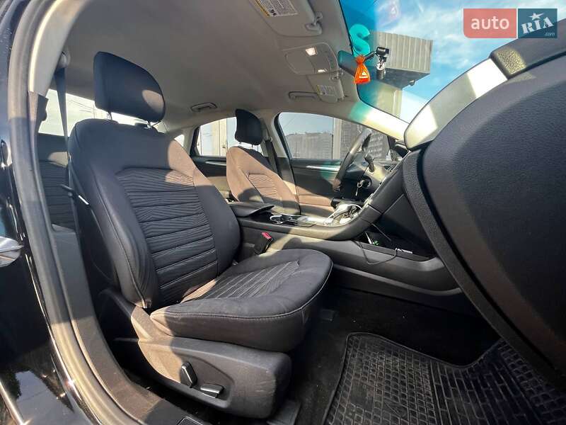 Седан Ford Fusion 2016 в Киеве фото 15 Седан Ford Fusion 2016 в Киеве