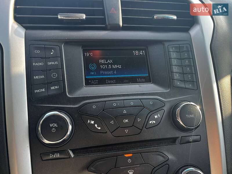 Седан Ford Fusion 2016 в Киеве фото 23 Седан Ford Fusion 2016 в Киеве