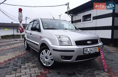 Хэтчбек Ford Fusion 2004 в Виннице