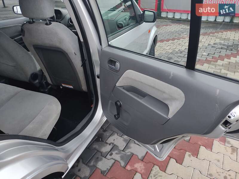 Хэтчбек Ford Fusion 2004 в Виннице фото 21 Хэтчбек Ford Fusion 2004 в Виннице