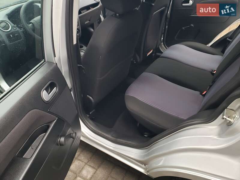 Хетчбек Ford Fusion 2009 в Вінниці