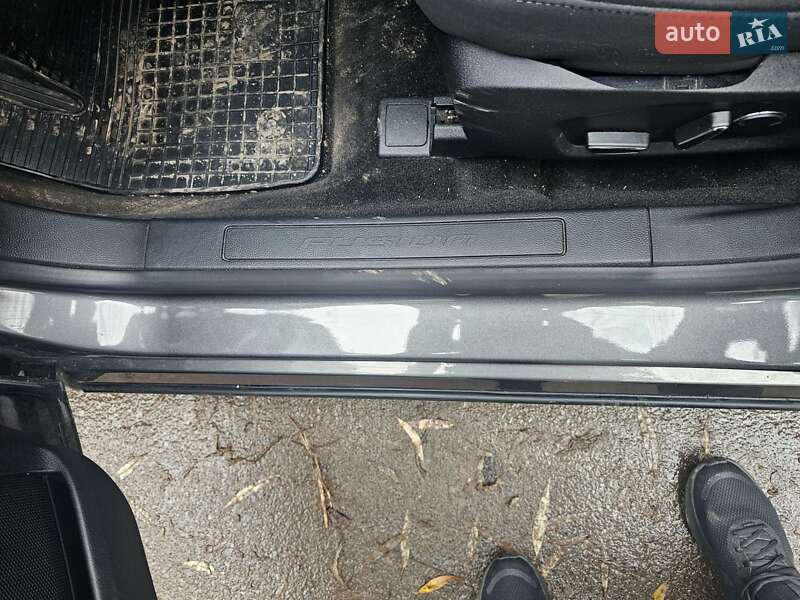 Седан Ford Fusion 2018 в Тернополе