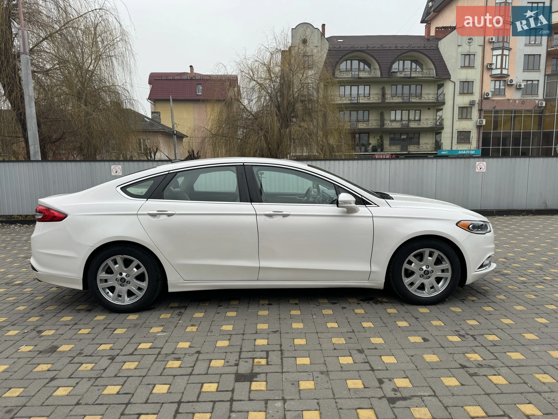 2016 Ford Fusion - мініатюра 5