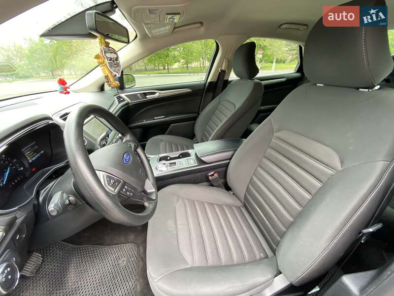 Седан Ford Fusion 2018 в Одессе