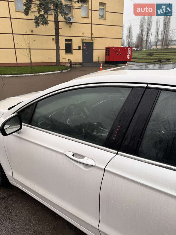 Седан Ford Fusion 2015 в Киеве