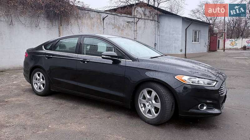 Седан Ford Fusion 2013 в Киеве