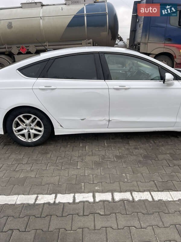 Седан Ford Fusion 2016 в Львове фото 5 Седан Ford Fusion 2016 в Львове