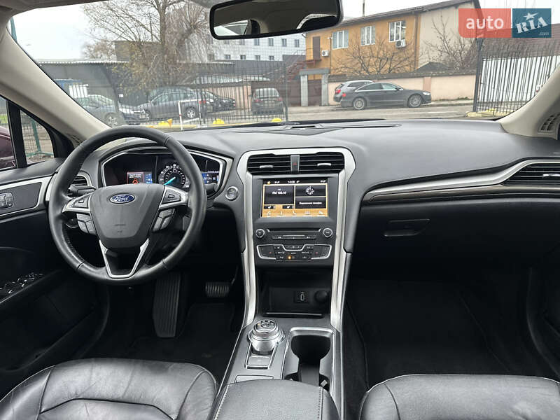 Седан Ford Fusion 2016 в Киеве фото 19 Седан Ford Fusion 2016 в Киеве