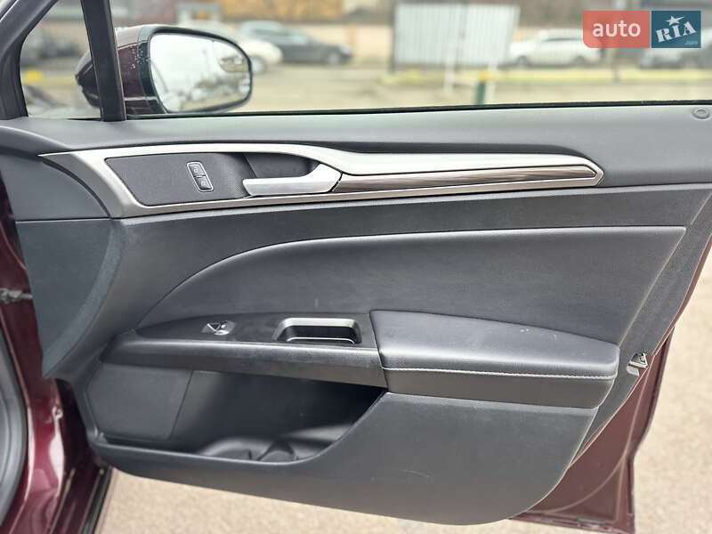 Седан Ford Fusion 2016 в Киеве фото 27 Седан Ford Fusion 2016 в Киеве