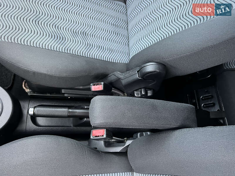 Хэтчбек Ford Fusion 2009 в Луцке