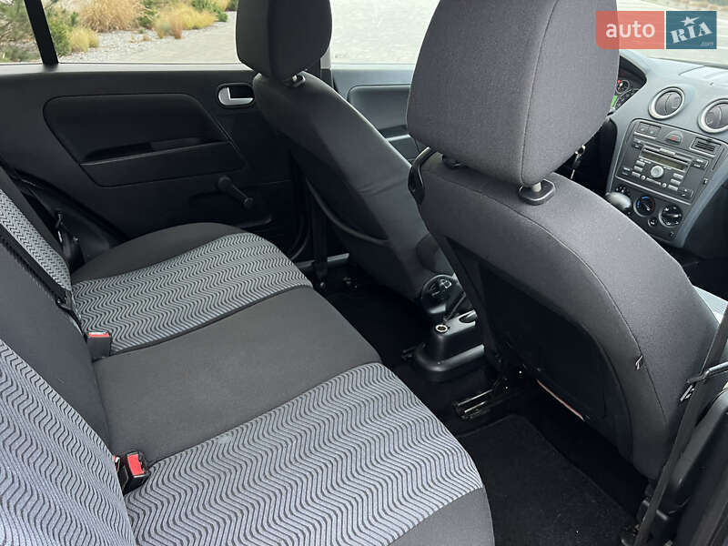 Хэтчбек Ford Fusion 2009 в Луцке