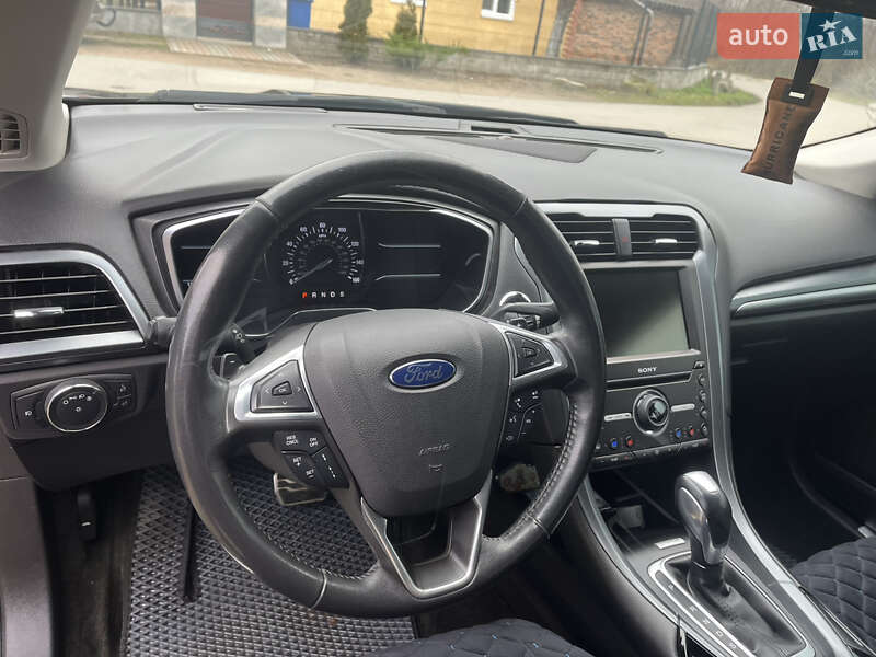 Седан Ford Fusion 2015 в Житомире