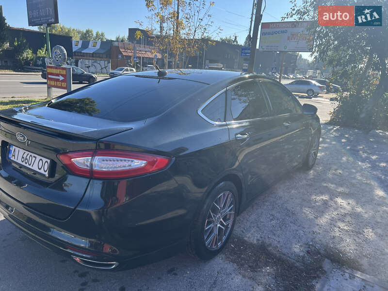 Седан Ford Fusion 2013 в Вышгороде